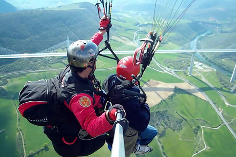 Baptême Parapente Biplace Millau de Durée ≈ 50 min