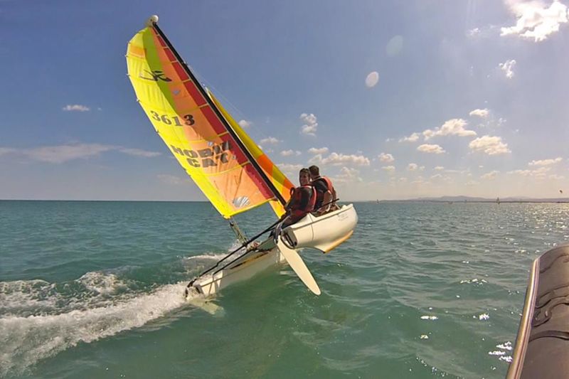 Cours particuliers catamaran ados & adultes : Tous niveaux