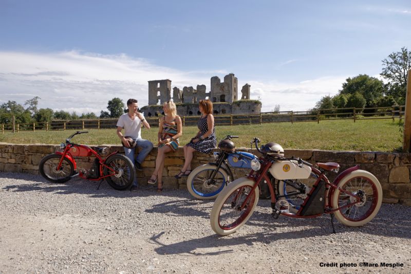 Balade à Vélo Vintage à assistance électrique sur la voie verte