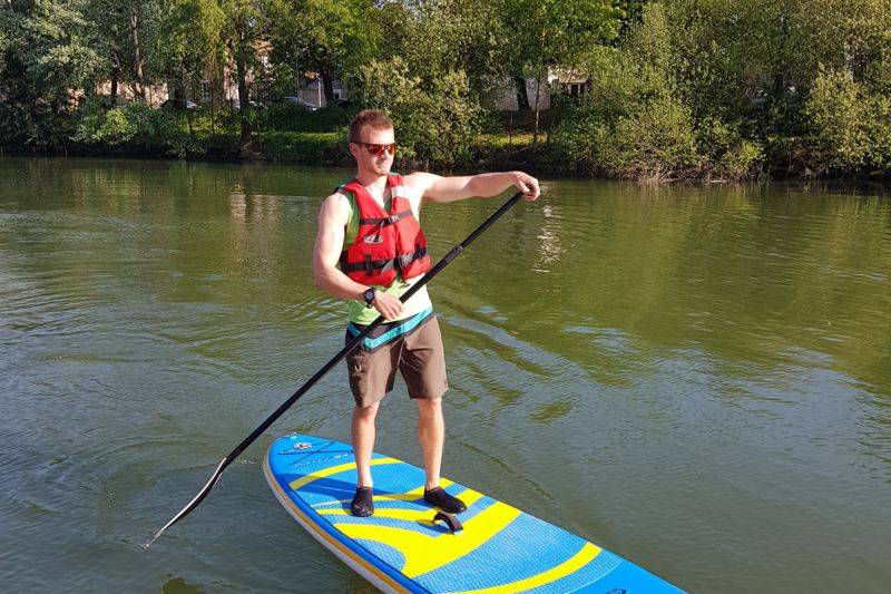 STAND UP PADDLE