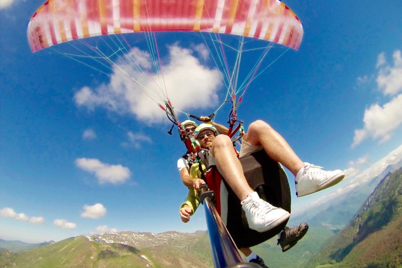 Baptême de l'air parapente pour les adultes et enfants à partir de 12 ans