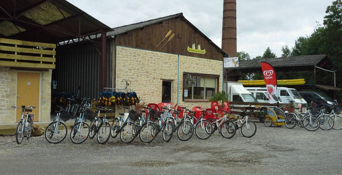 Remonter la vallée en VELO et redescender par la rivière en CANOE (10 ou 15 ou 18 km à Vélo et retour en canoë)