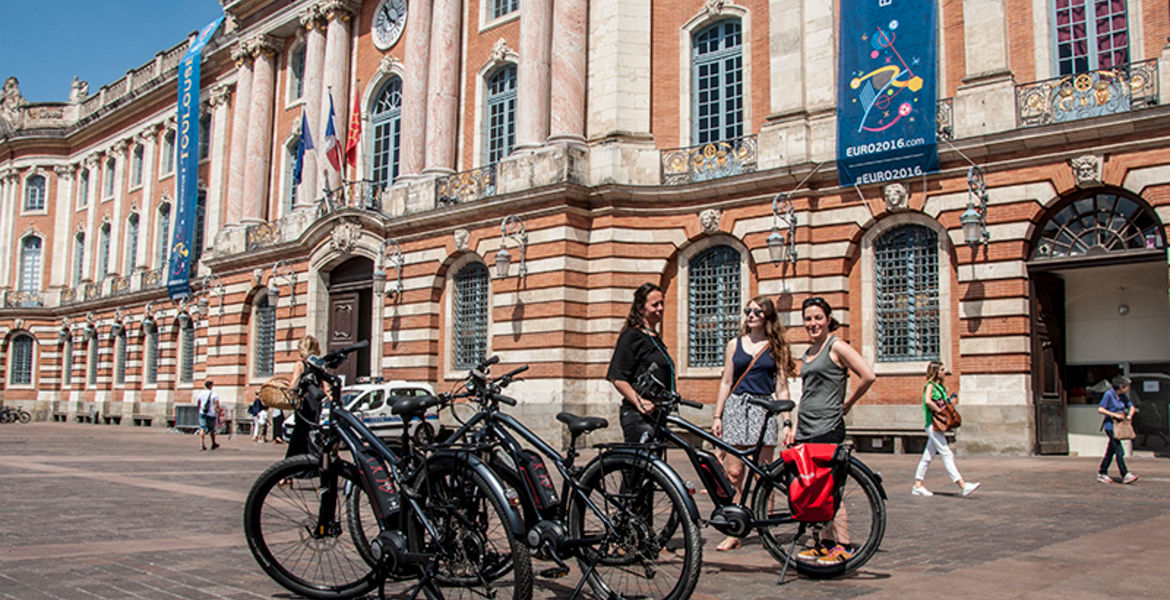 Visite guidée de toulouse à vélo électrique
