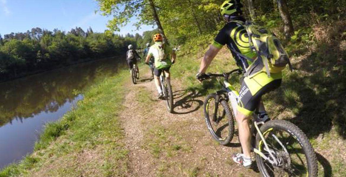Séjour en VTT électrique, La Grande Boucle du Parc Périgord-Limousin