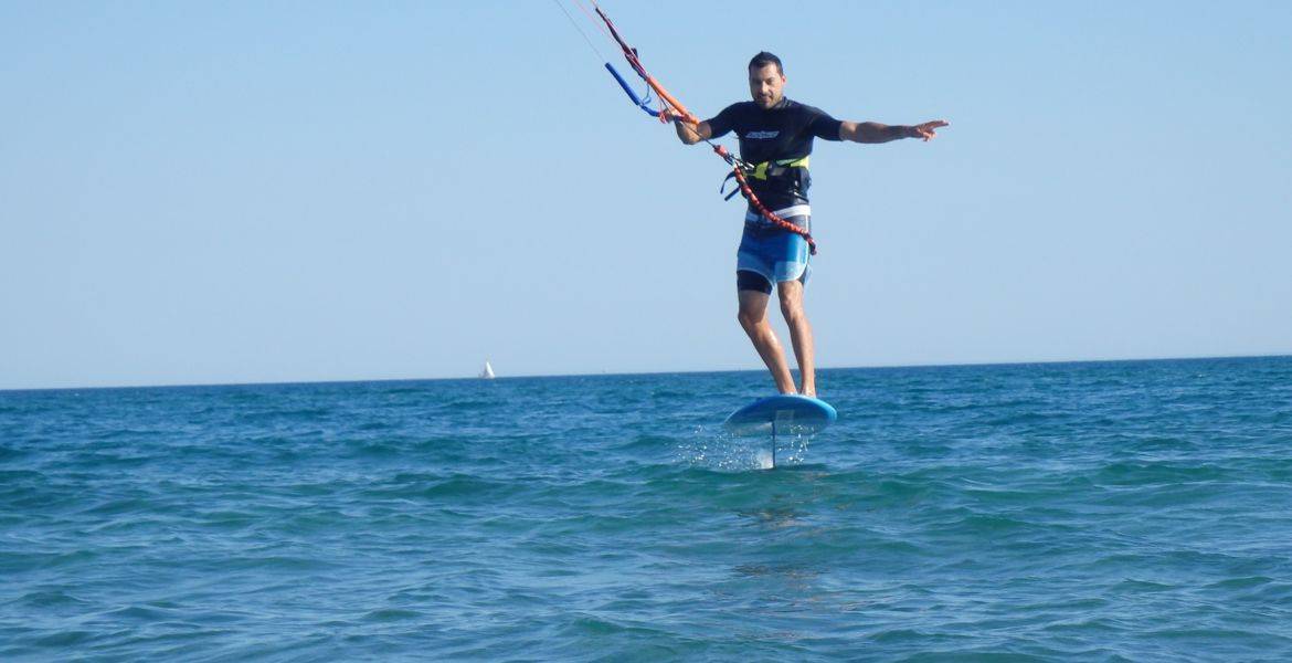 Cours particuliers de kitesurf Foil