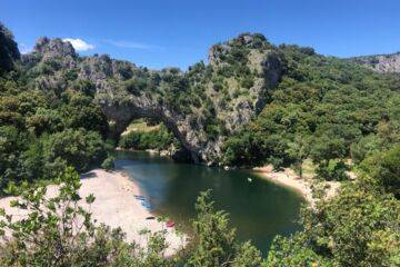 Location  de  paddle sur le  plan d'eau