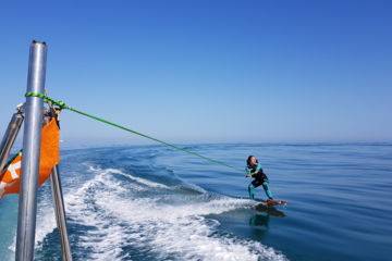 Initiation au wakeboard, wakesurf, wakefoil à frontignan